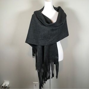 NWT Lucky Brand Scarf Charcoal Gray Long Fringe 17” Wide Cozy Warm Stylish